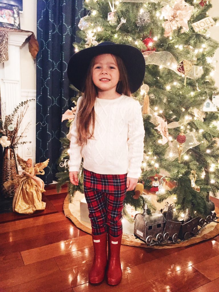 holiday card outfits for kids: nashville wifestyles
