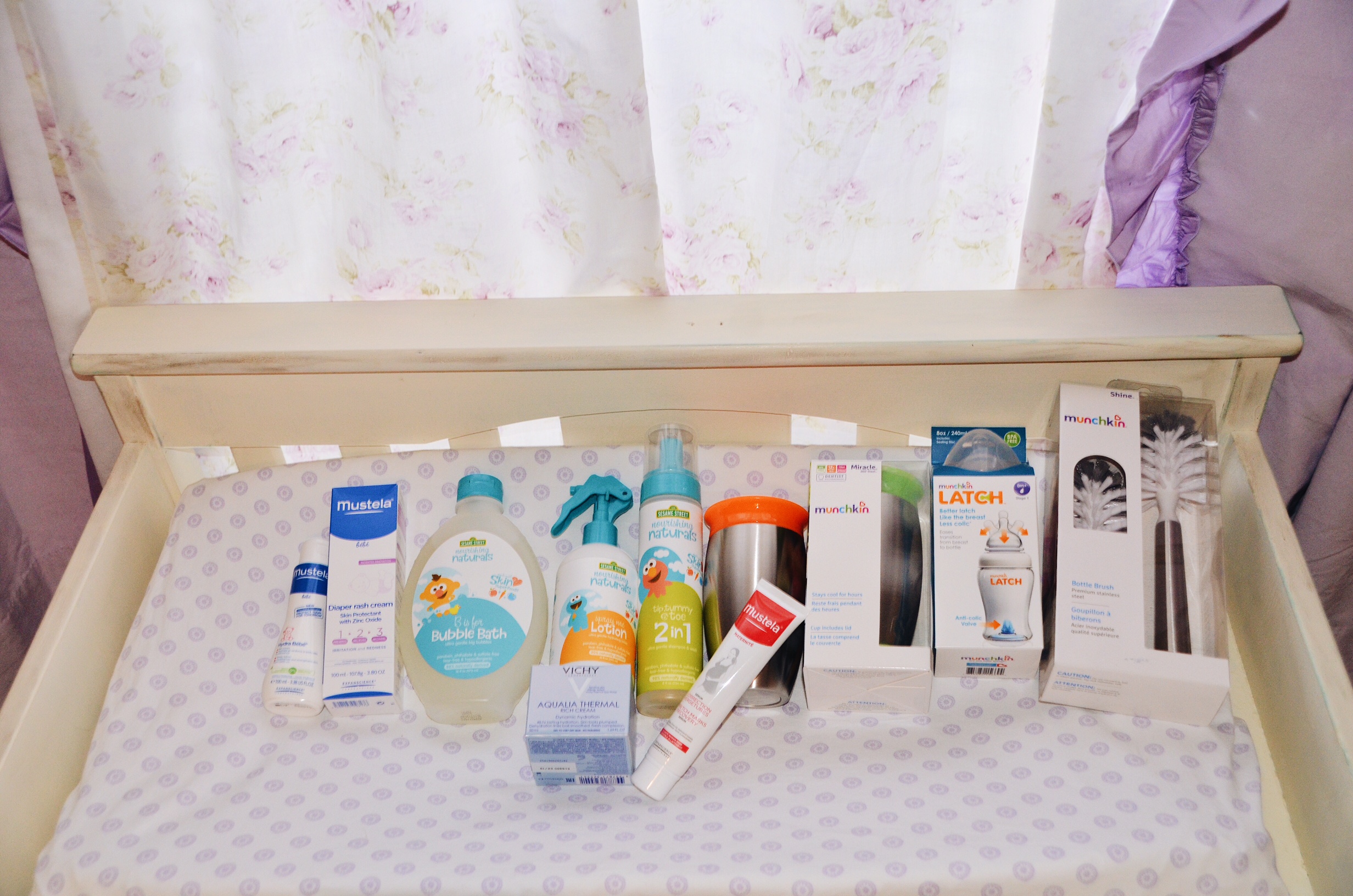 must haves for new moms; best shower gifts for moms; best gifts for new moms; baby essentials