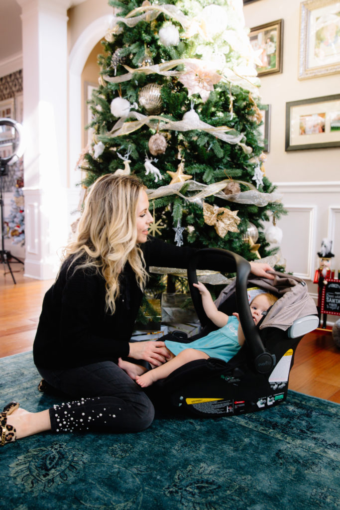 CHRISTMAS IN NASHVILLE: FAMILY EVENTS by popular Nashville blogger Nashville Wifestyles