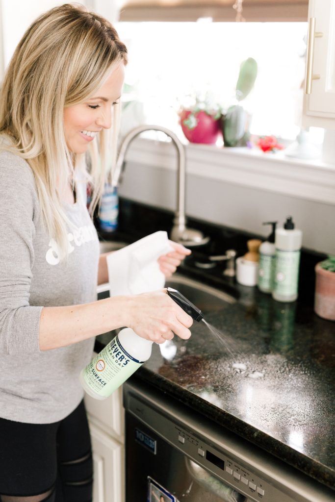 STARTING THE NEW YEAR WITH A "CLEAN" SLATE by popular Nashville lifestyle blog Nashville Wifestyles