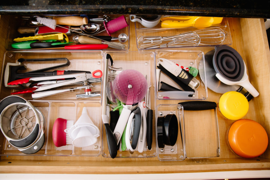 KITCHEN ORGANIZATION TIPS by popular Nashville lifestyle blogger Nashville Wifestyles