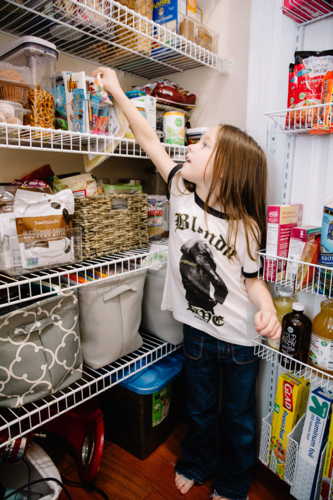 KITCHEN ORGANIZATION TIPS by popular Nashville lifestyle blogger Nashville Wifestyles