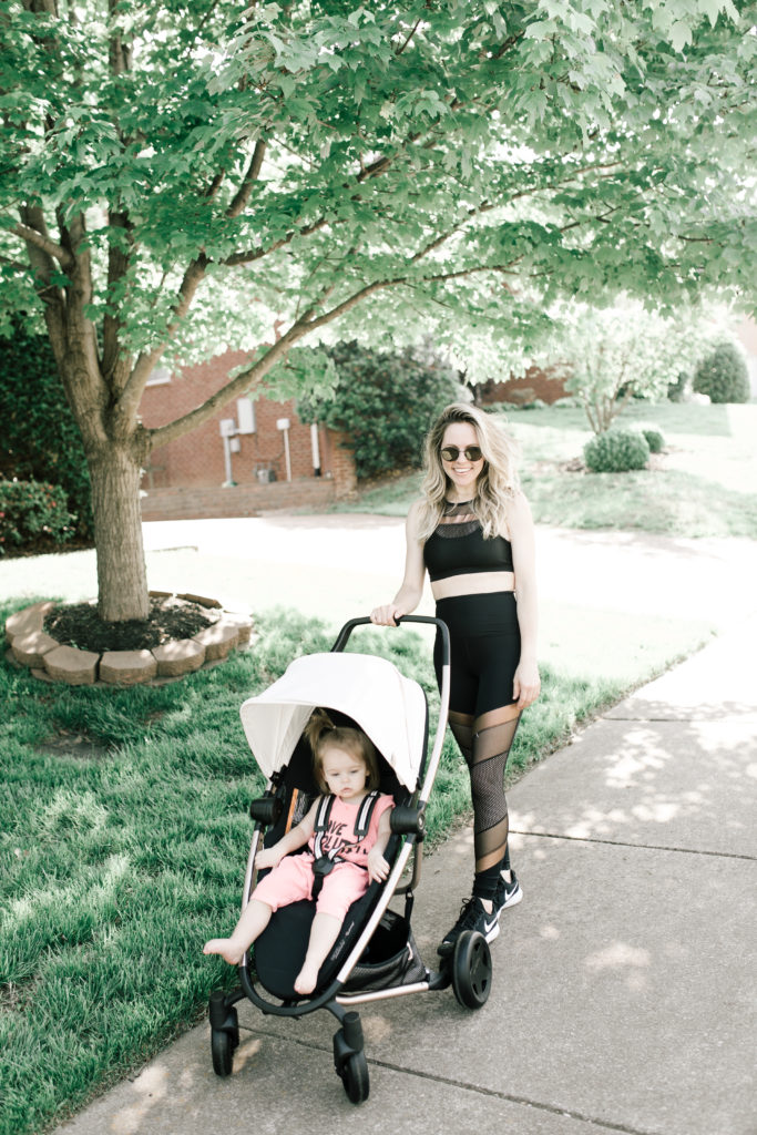 BOOTY CHALLENGE WEEK 2 : FAVORITE WORKOUT OUTFITS featured by popular Nashville lifestyle blogger, Nashville Wifestyles