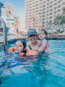 THINGS TO DO IN PANAMA CITY BEACH || TRAVELING WITH KIDS BY POPULAR NASHVILLE LIFESTYLE BLOGGER, NASHVILLE WIFESTYLES