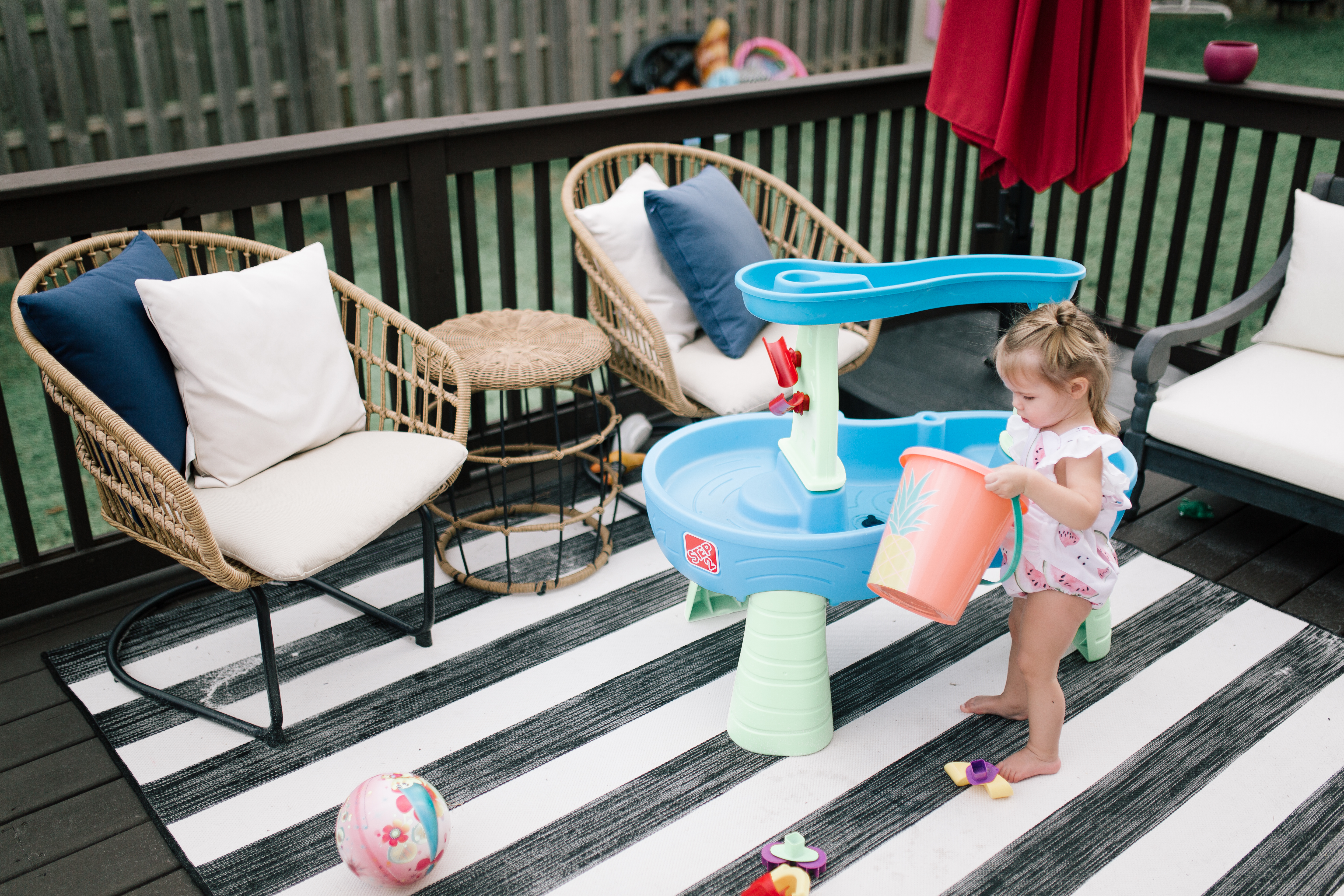 Fun Fall Activities With Your Kids || Why Fall Is The BEST - Nashville Wifestyles; When that Tennessee heat calms down and it doesn’t feel miserable to be outside. Fall leaves make me nostalgic of my own childhood as I watch my own kids experience the smells and life in fall. Leaves on the ground, making s’mores by the fire with your parents, going to the pumpkin patch, playing outside until dusk riding bikes. Fall was everything when I was little! I have SO many fond memories of camping and outdoor play. Click to learn how to make memories in the fall with kids.
