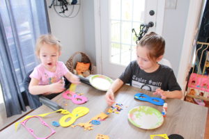 Fun Fall Activities With Your Kids || Why Fall Is The BEST - Nashville Wifestyles; When that Tennessee heat calms down and it doesn’t feel miserable to be outside. Fall leaves make me nostalgic of my own childhood as I watch my own kids experience the smells and life in fall. Leaves on the ground, making s’mores by the fire with your parents, going to the pumpkin patch, playing outside until dusk riding bikes. Fall was everything when I was little! I have SO many fond memories of camping and outdoor play. Click to learn how to make memories in the fall with kids.