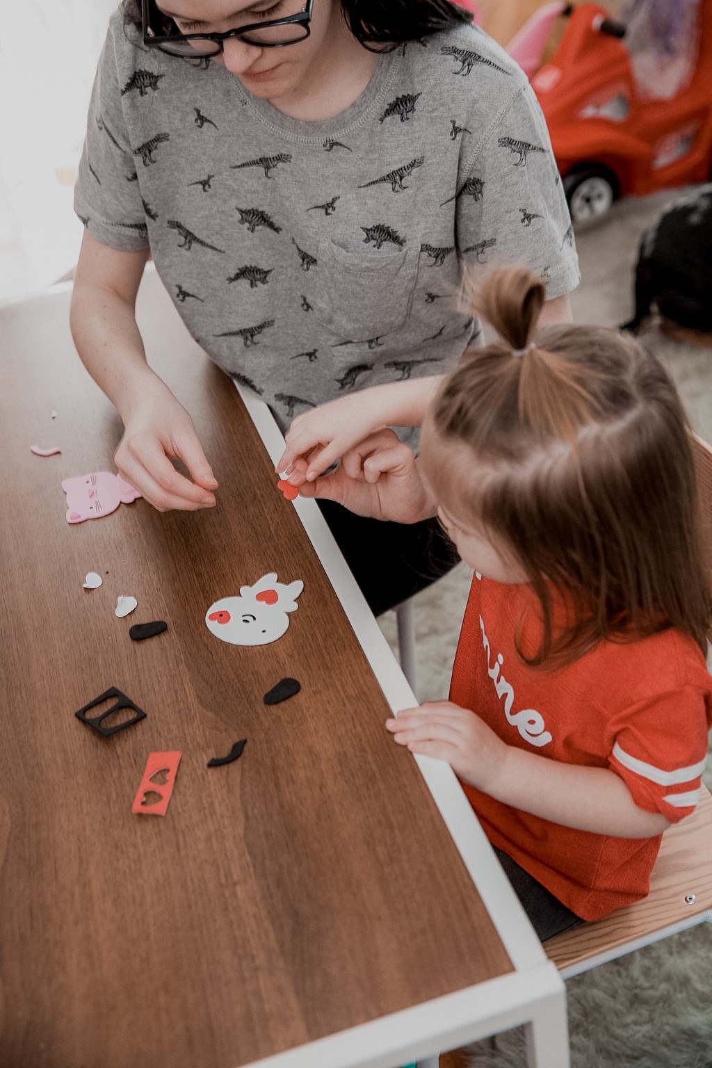 Valentine's Day Ideas featured by top US lifestyle blog Nashville Wifestyles. VALENTINE’S DAY IDEAS FOR YOU & YOUR KIDS - Nashville Wifestyles; Valentine’s Day has often been considered to be based around couples. As many people demonstrate each year, that idea has went out the window. Valentine’s Day is now a celebrated day of love. Come on who do we love more than our kids! Ha. I always try to make each and every holiday special for my kids not because it’s necessary but because I love making special memories with them each year that they can look back on years down the road. Click to read about valentines day with kids! #heartit