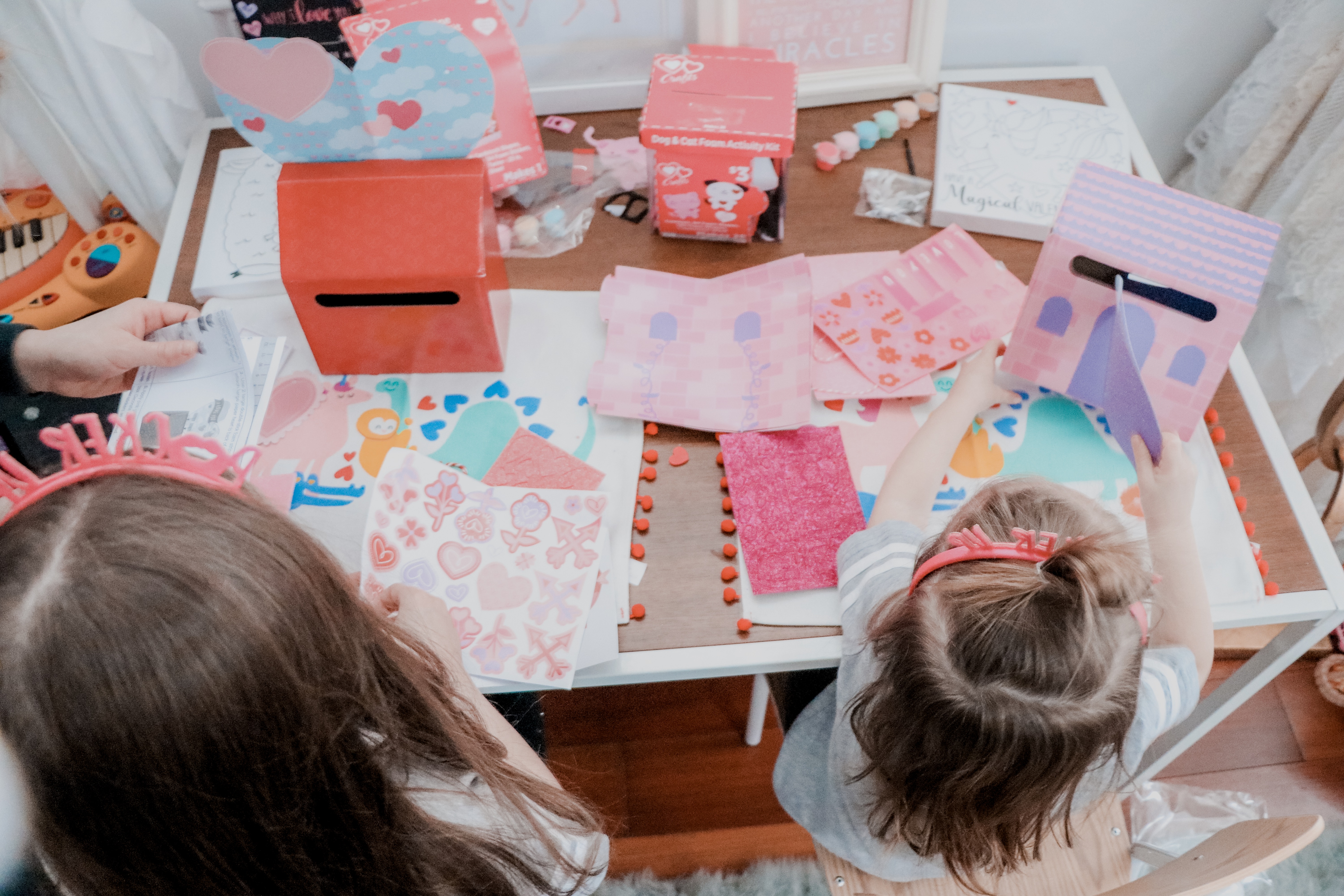 Valentine's Day Ideas featured by top US lifestyle blog Nashville Wifestyles. VALENTINE’S DAY IDEAS FOR YOU & YOUR KIDS - Nashville Wifestyles; Valentine’s Day has often been considered to be based around couples. As many people demonstrate each year, that idea has went out the window. Valentine’s Day is now a celebrated day of love. Come on who do we love more than our kids! Ha. I always try to make each and every holiday special for my kids not because it’s necessary but because I love making special memories with them each year that they can look back on years down the road. Click to read about valentines day with kids! #heartit