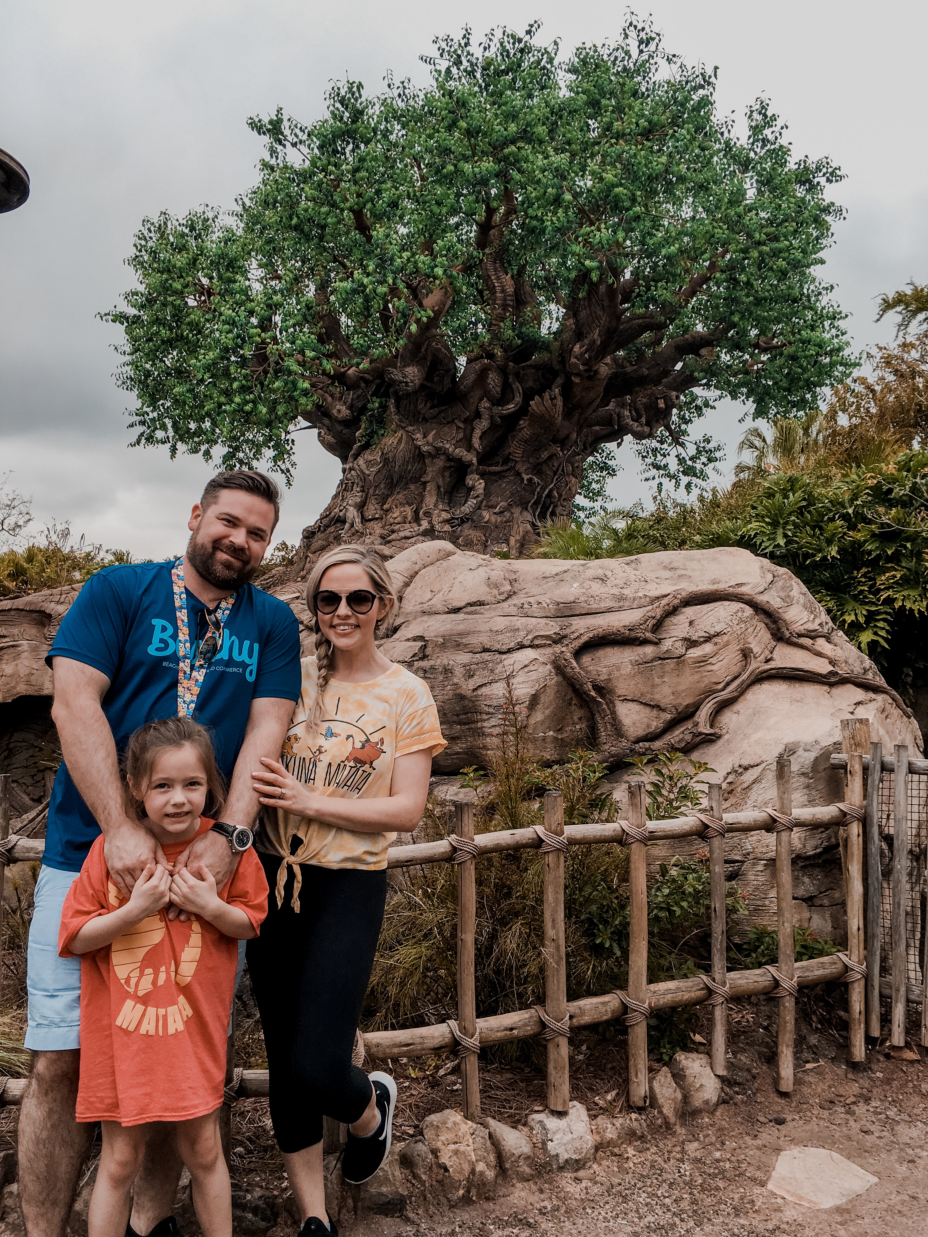 DISNEY'S ANIMAL KINGDOM featured by top US travel blog Nashville Wifestyles | Disney’s Animal Kingdom is a fun-filled adventure park inside of Disney World in Orlando, Florida. This spring break my family took a week-long trip and explored the parks in the area. In this post, I’m going to share my personal experience at the park, and talk about all the tips & tricks I have for you to make the best of your own trip! The 1st thing to know about the Disney parks is for every ticket purchased, you are automatically given 3 fast passes to the rides you want.