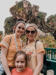 DISNEY'S ANIMAL KINGDOM featured by top US travel blog Nashville Wifestyles | Disney’s Animal Kingdom is a fun-filled adventure park inside of Disney World in Orlando, Florida. This spring break my family took a week-long trip and explored the parks in the area. In this post, I’m going to share my personal experience at the park, and talk about all the tips & tricks I have for you to make the best of your own trip! The 1st thing to know about the Disney parks is for every ticket purchased, you are automatically given 3 fast passes to the rides you want.