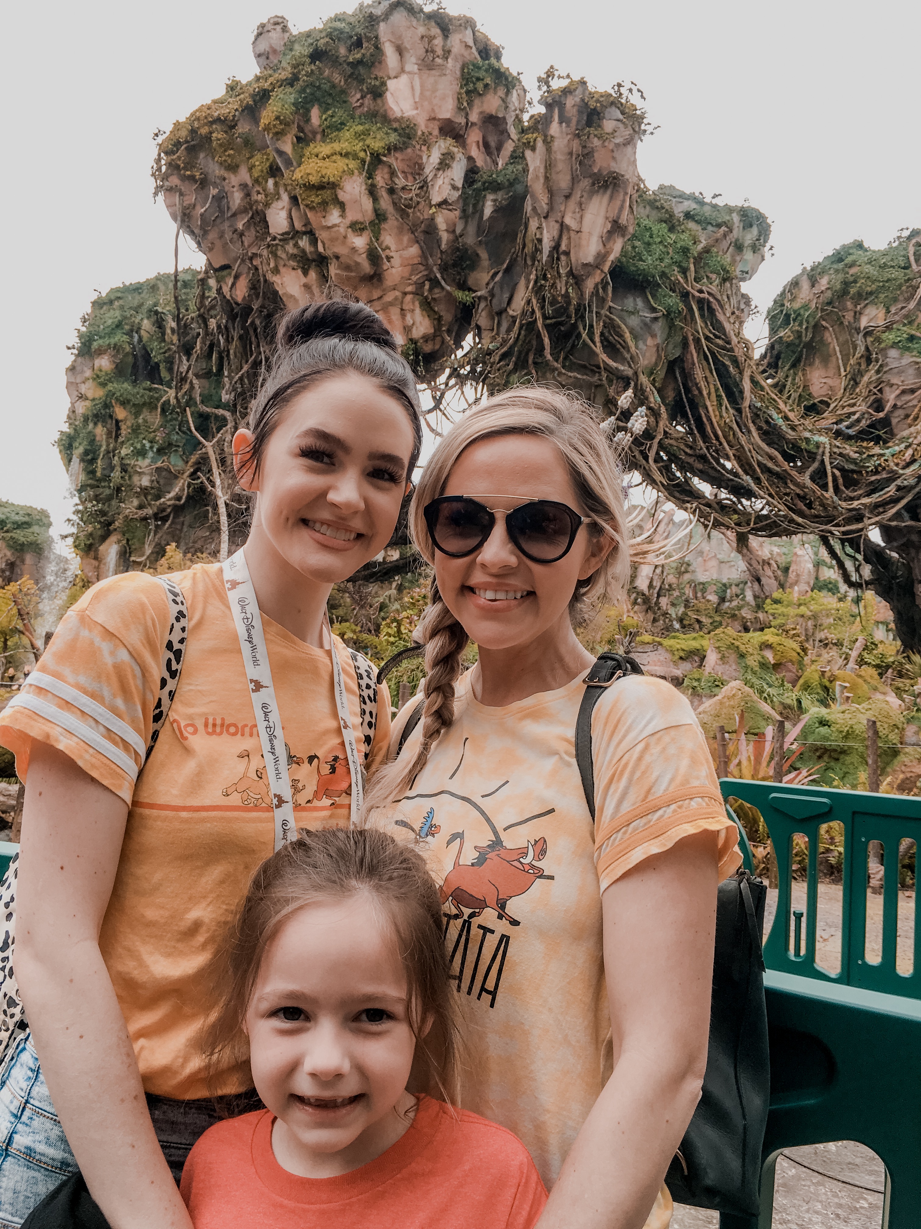 DISNEY'S ANIMAL KINGDOM featured by top US travel blog Nashville Wifestyles | Disney’s Animal Kingdom is a fun-filled adventure park inside of Disney World in Orlando, Florida. This spring break my family took a week-long trip and explored the parks in the area. In this post, I’m going to share my personal experience at the park, and talk about all the tips & tricks I have for you to make the best of your own trip! The 1st thing to know about the Disney parks is for every ticket purchased, you are automatically given 3 fast passes to the rides you want.