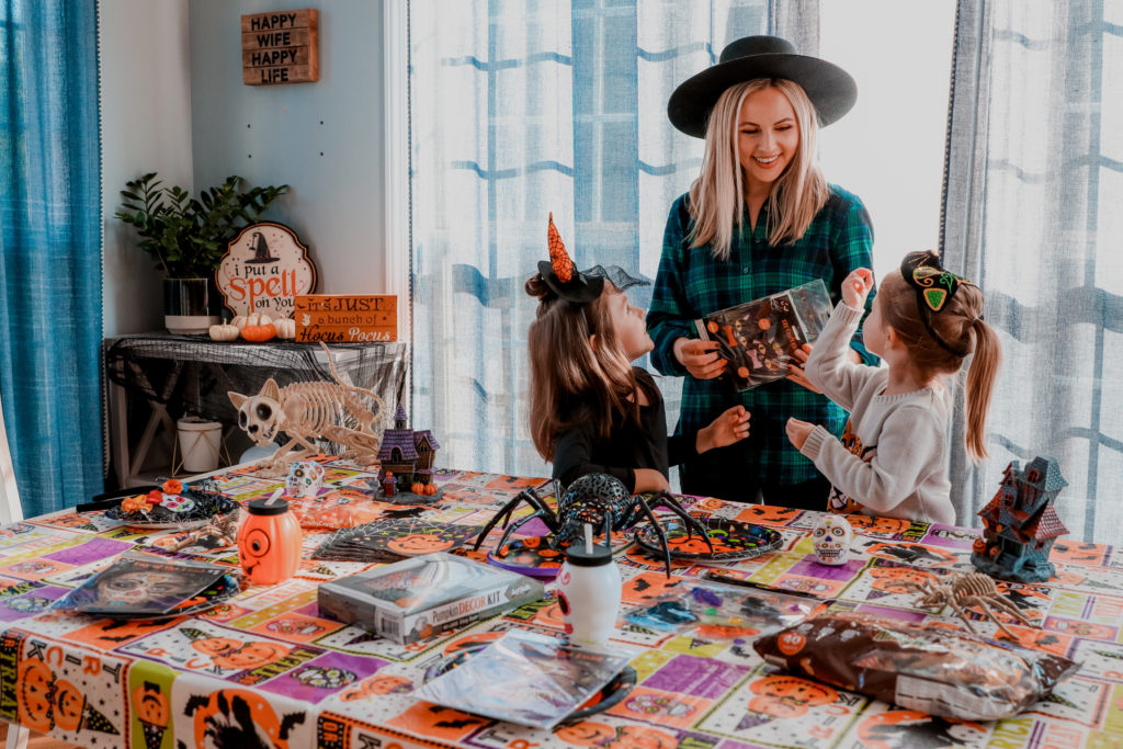 Cheap Halloween party essentials for less than $50 featured by top US lifestyle blog, Nashville Wifestyles.
