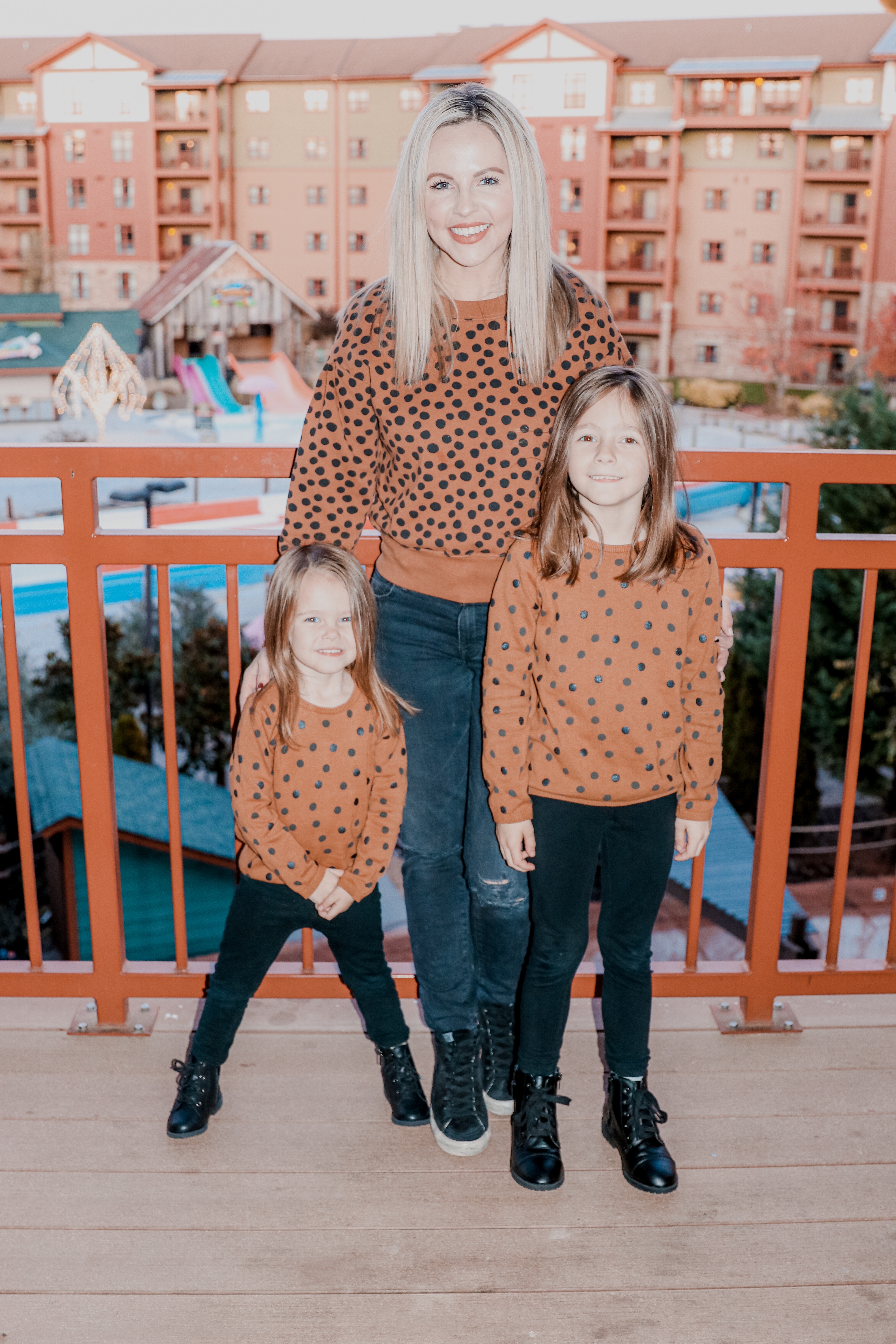 What To Do With A Weekend in Pigeon Forge || Wilderness At The Smokies - Nashville Wifestyles; The Smoky Mountains feel like home. I have spent many weekends in Pigeon Forge since I grew up close to the area in East TN. We went on school trips to Dollywood, my family rented cabins and I have many milestone moments there with Matt and the girls. How had I never been to Wilderness at the Smokies? I remember before I had children of my own hearing my friends talk about how amazing it was and how much fun their kids had. I had so much planned like driving to Gatlinburg.
