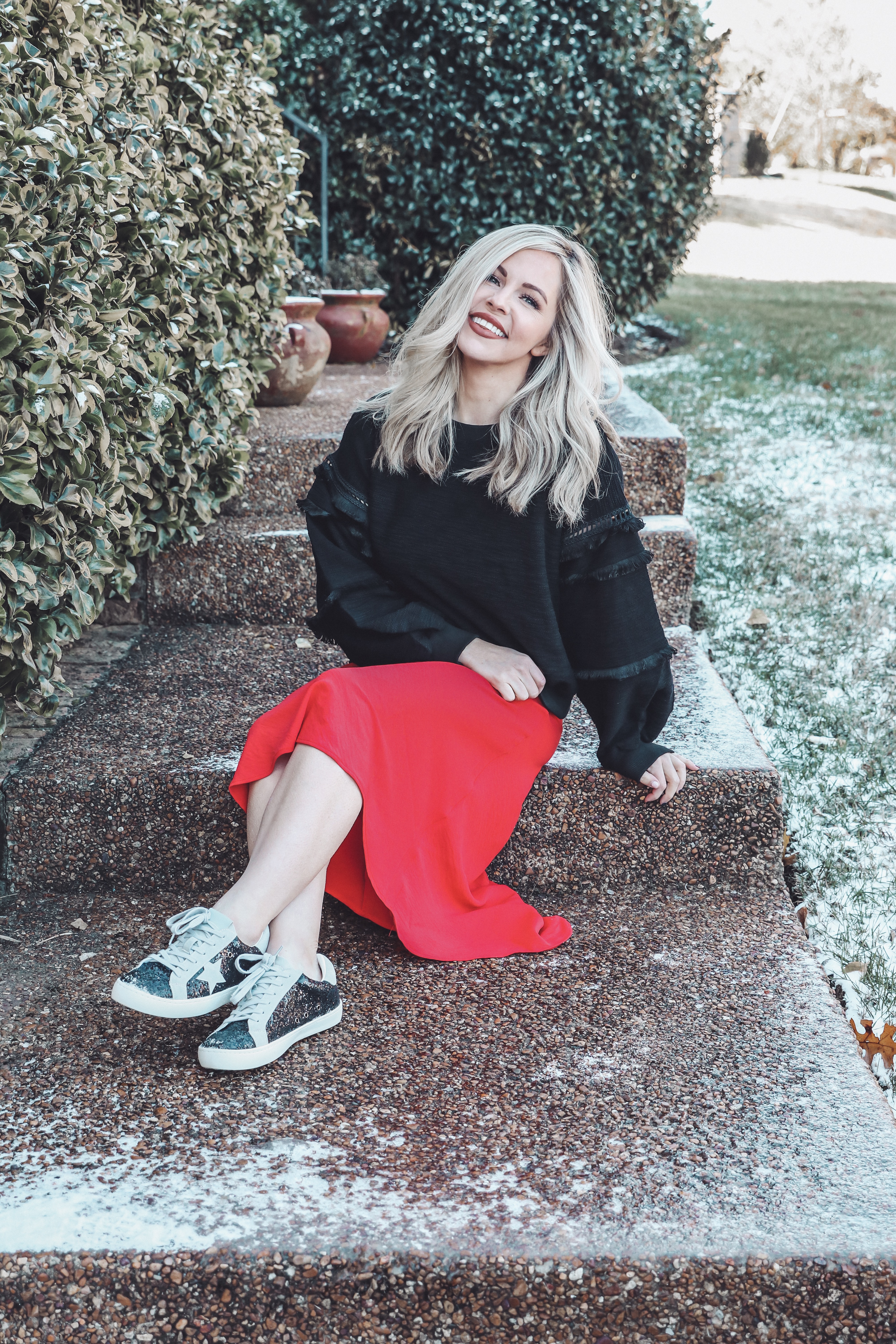 Vici Fall Fashion || Nashville's Newest Clothing Obsession - Nashville Wifestyles; Vici Fall Fashion, Nashville's Newest Clothing Obsession! Vici has a new Nashville store! I’m sure you've seen Vici on Insta. Click to see the star sweater & cute wrap dress looks you can wear this holiday. You can even consider this article a holiday lookbook to inspire your holiday party outfits. Find out how I style red skirts & dresses with sneakers! There's nothing cuter than ripped jeans & cute knit sweaters for women in their 30s. Awesome fashion looks you'll love!