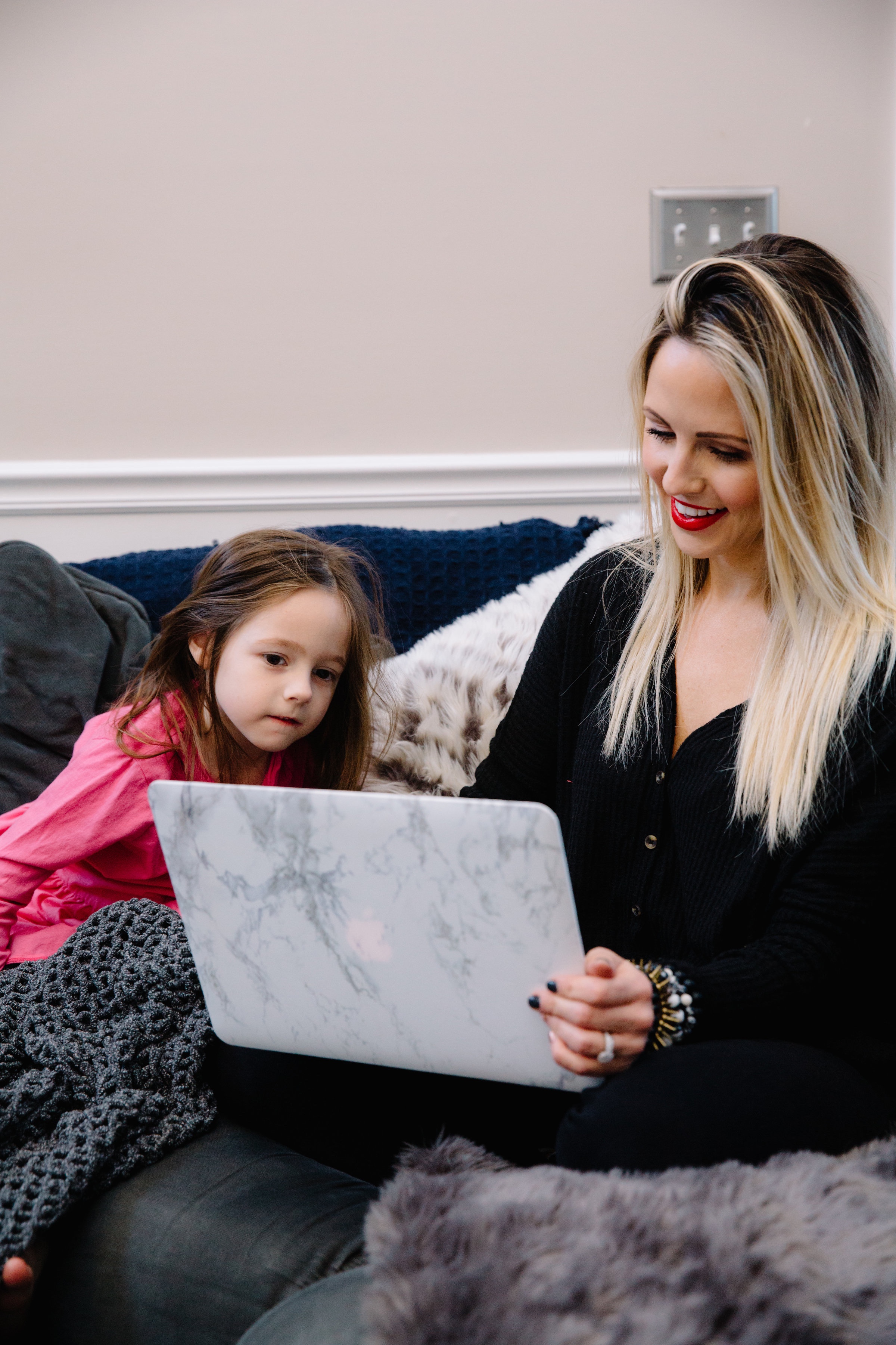 12 At-Home Educational Resources for Kids featured by top Nashville mom blog, Nashville Wifestyles.