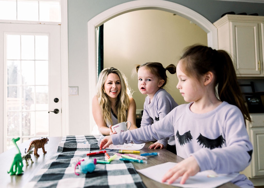12 At-Home Educational Resources for Kids featured by top Nashville mom blog, Nashville Wifestyles.